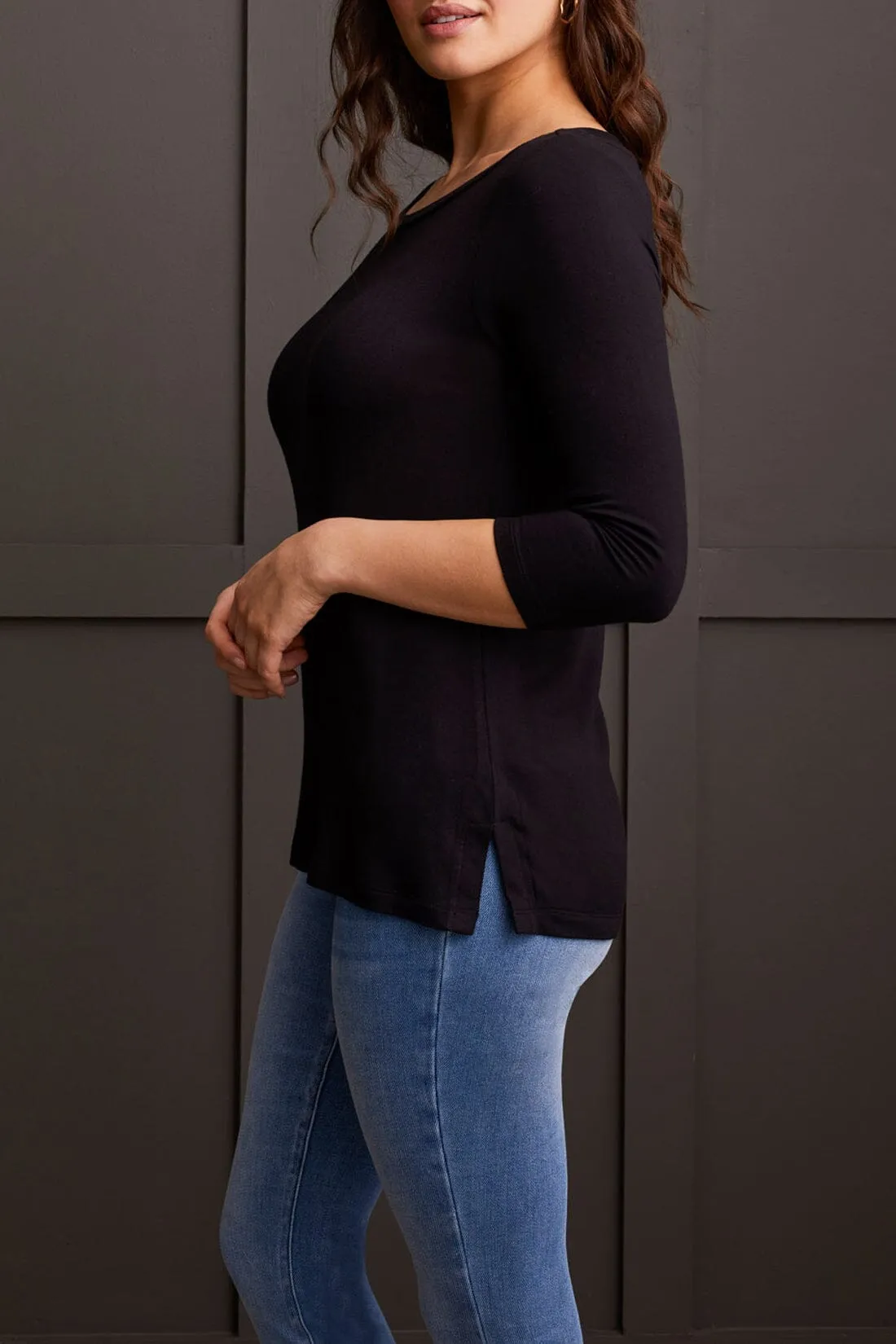 BLACK WIDE NECK 3/4 SLEEVE CREW NECK TOP