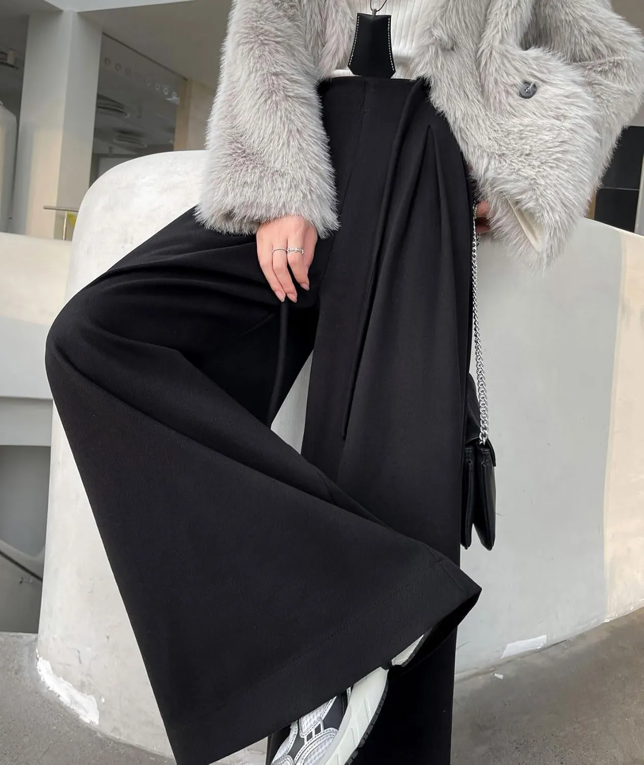 chouyatou Women's Winter Wool Wide Leg Palazzo Pants High Waisted Wool Blend Baggy Trousers Culottes