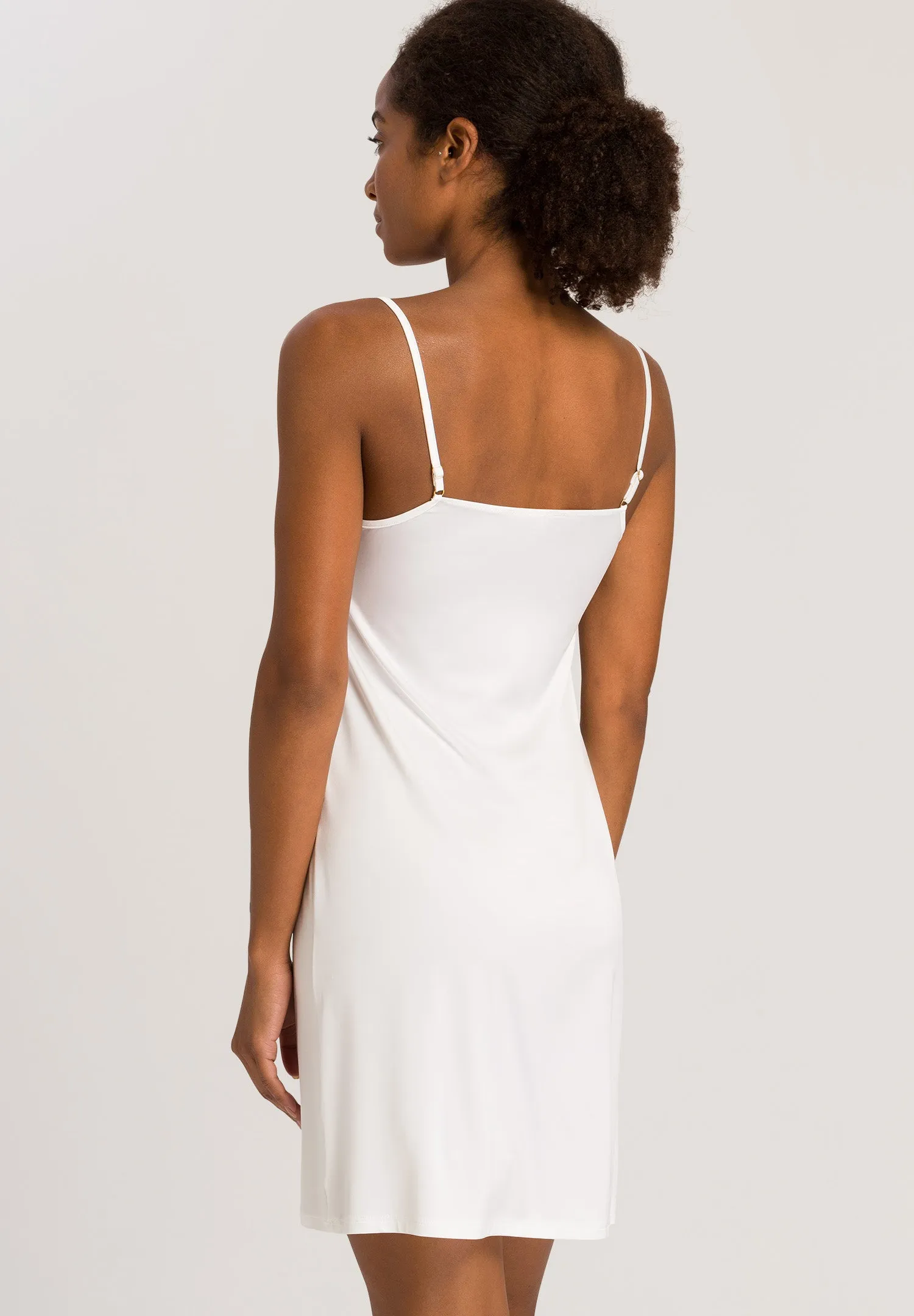 Satin Deluxe Bodydress | Off White 71065-102