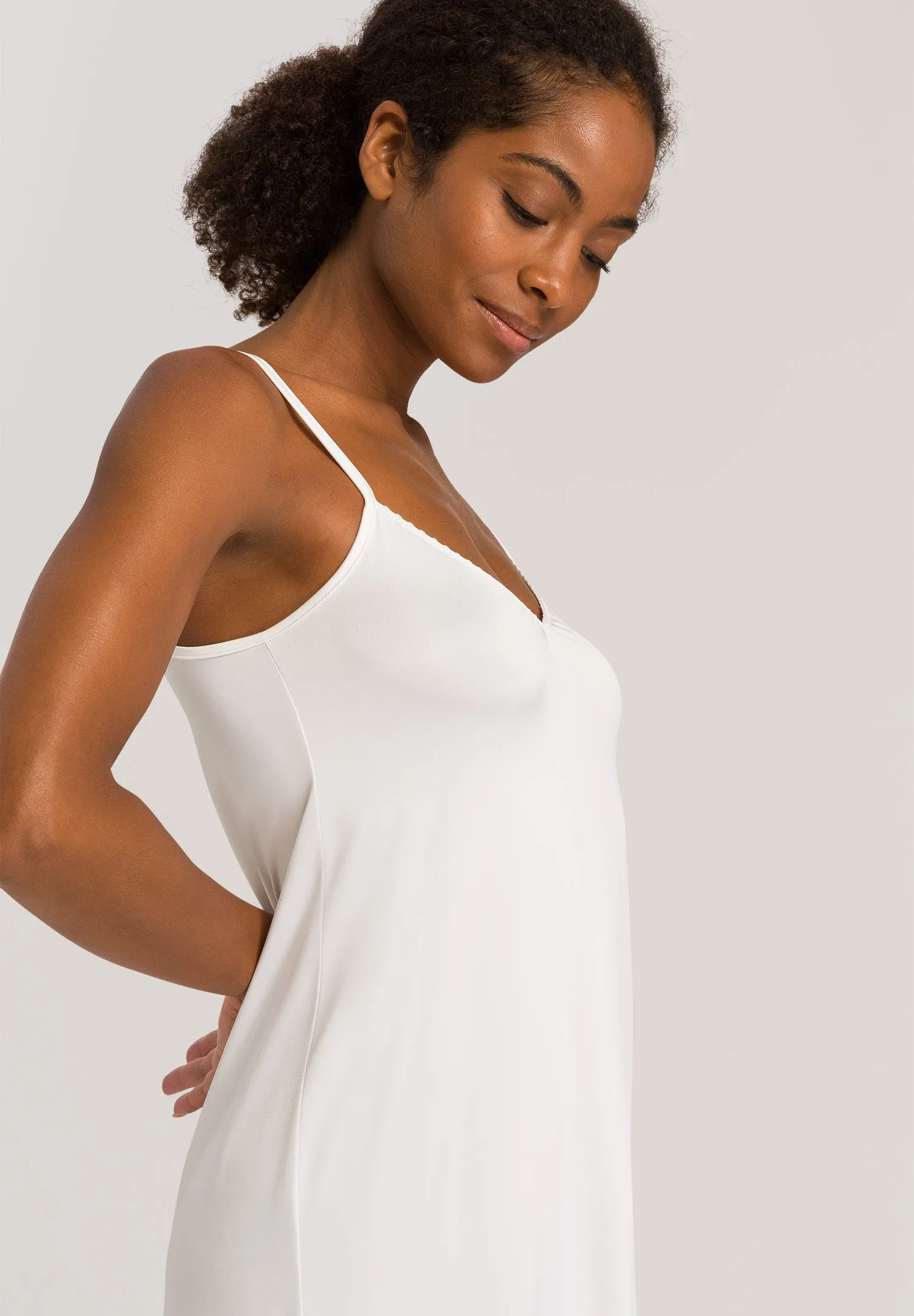 Satin Deluxe Bodydress | Off White 71065-102